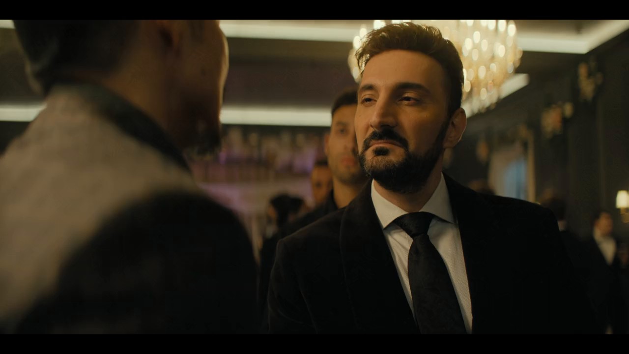 Reacher S03E08 Hindi + Ta Te Ml Kn En Unfinished Business WEBRip 720p AVC AAC 2ch.mkv_snapshot_09.54.427